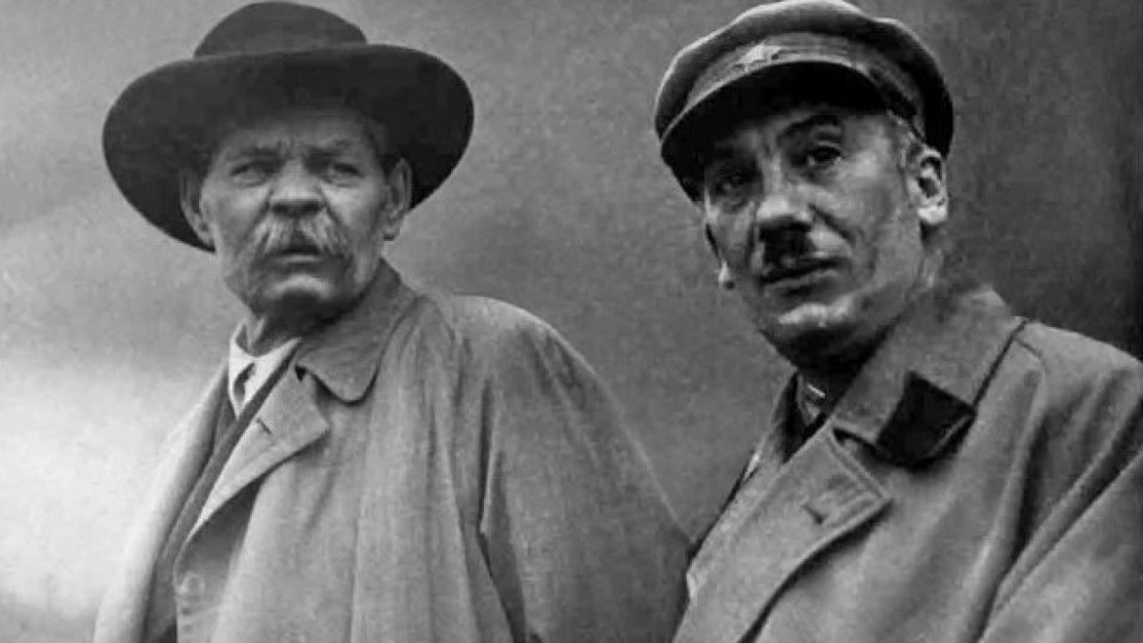 Lenint és Sztálint is helyretette, majd elutazott Caprira