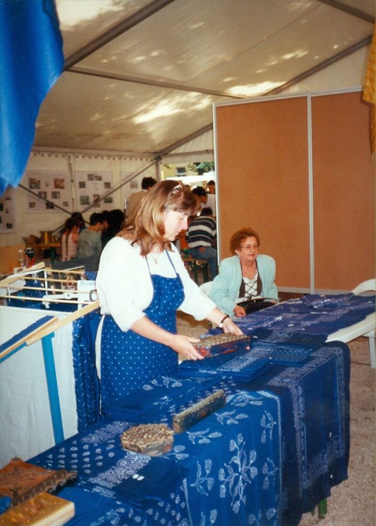 Kékfestők a majálison, 2000-ben (MaNDA)