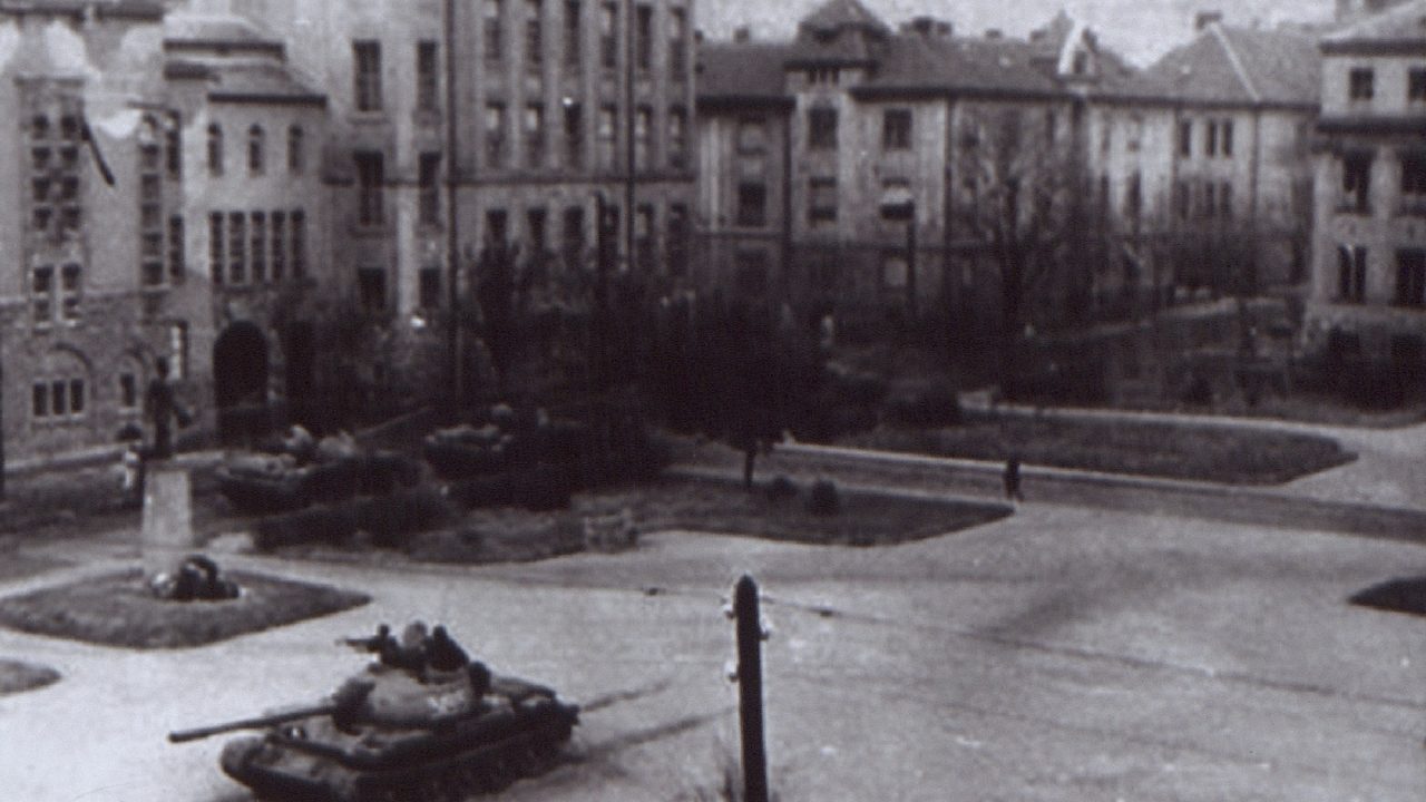 63 évvel ezelőtt indultak meg az orosz harckocsihadosztályok