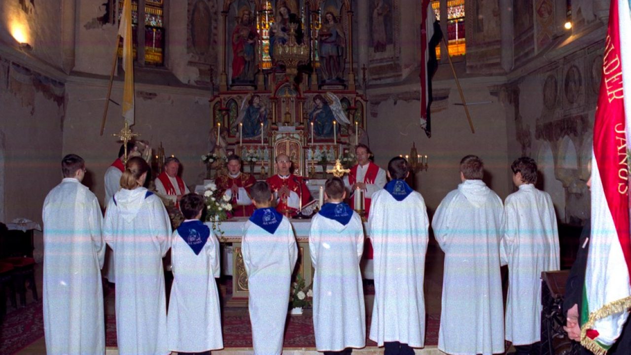 Június 14-étől a katolikus híveknek kötelező a vasárnapi mise
