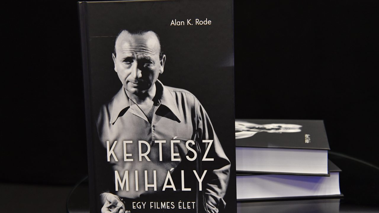 Életrajzi kötet Kertész (Curtiz) Mihályról