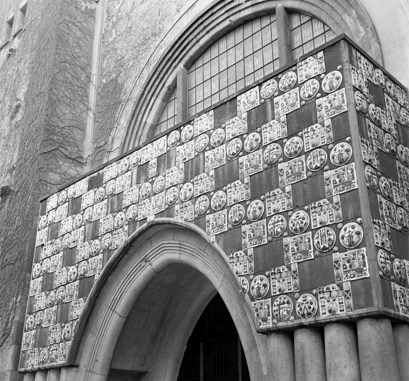 A Fasori református templom bejárata - Fortepan, CC BY-SA